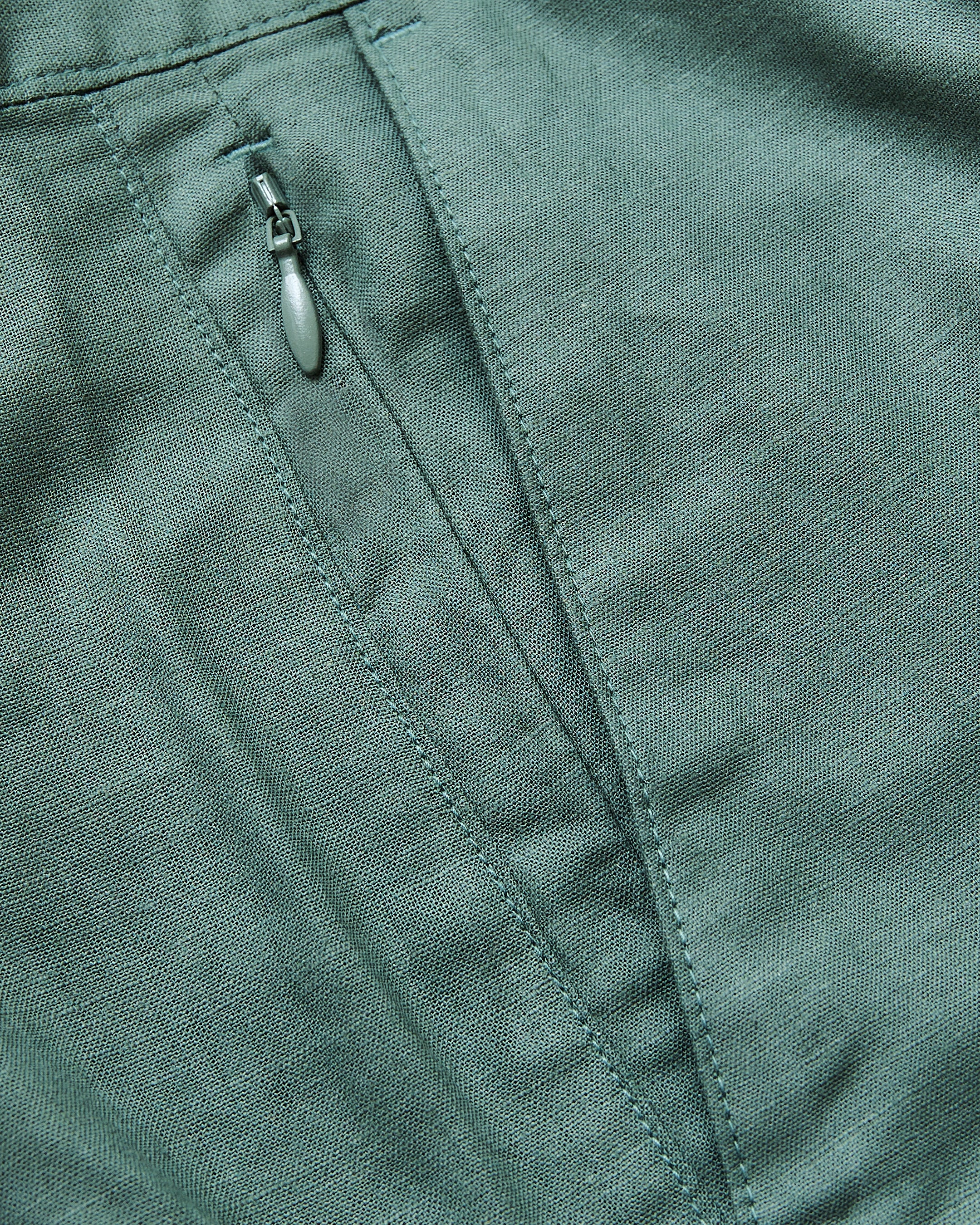 7" Moss Linen Shorts - Image 8