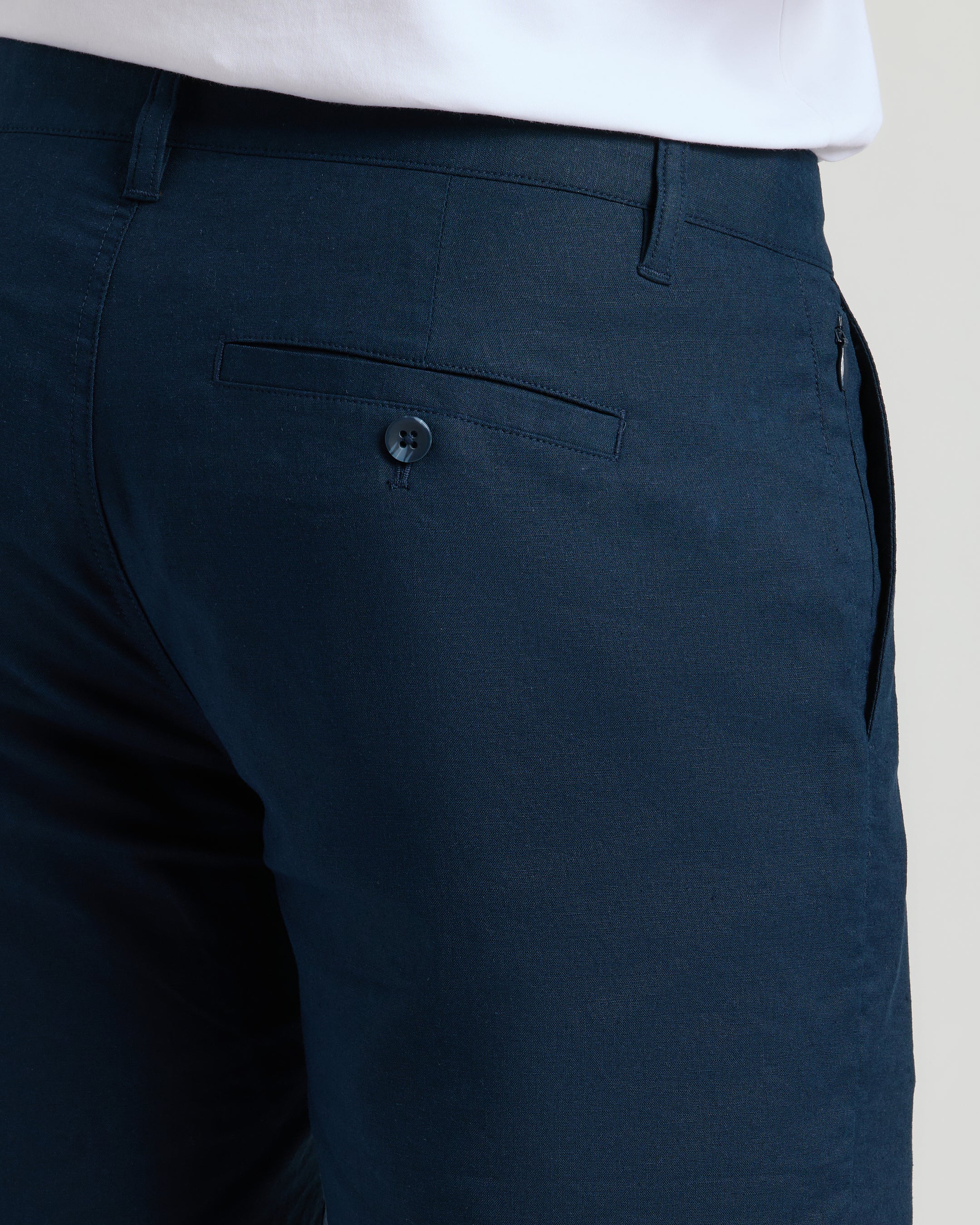 7" Navy Linen Shorts - Image 3