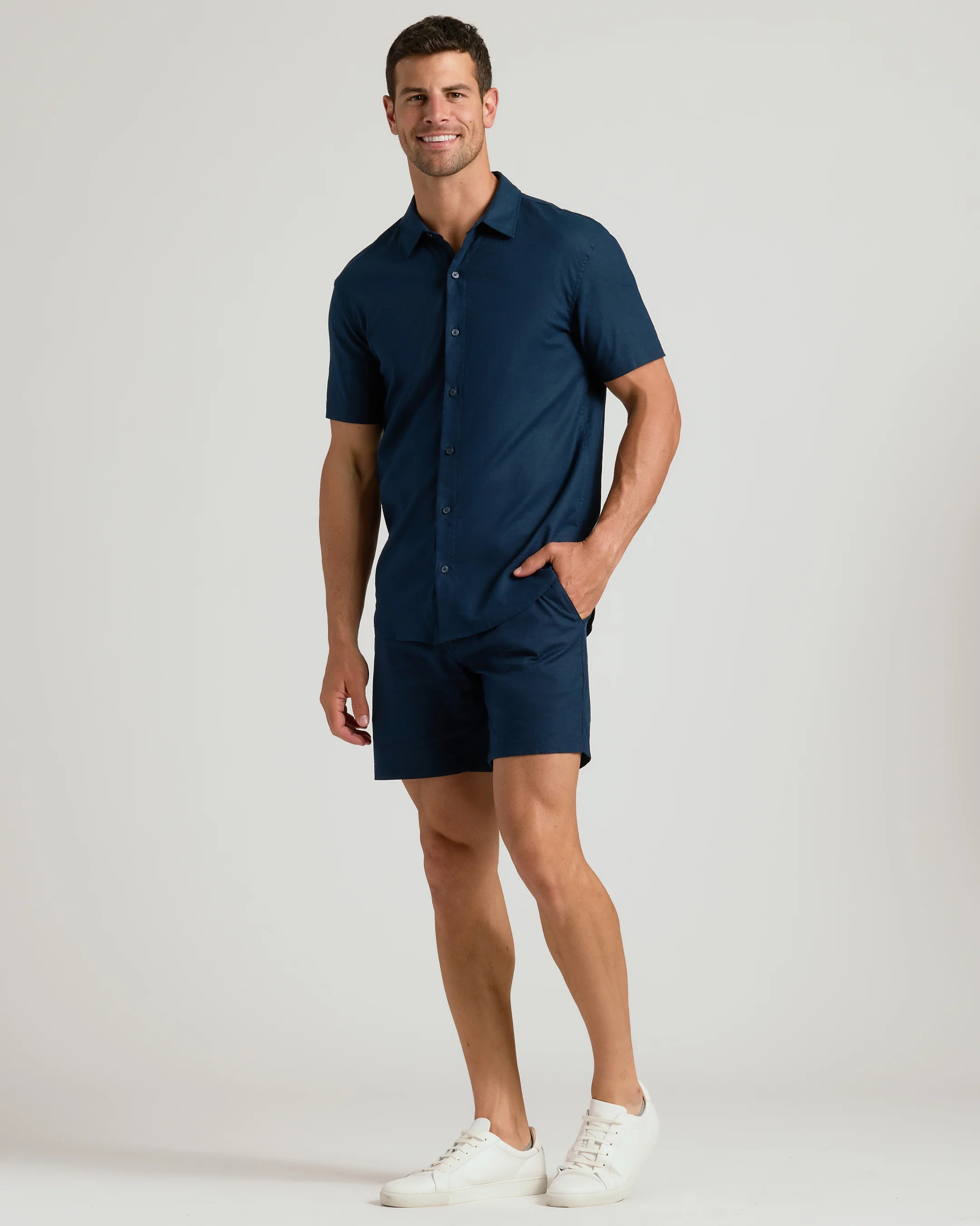 7" Navy Linen Shorts - Image 6