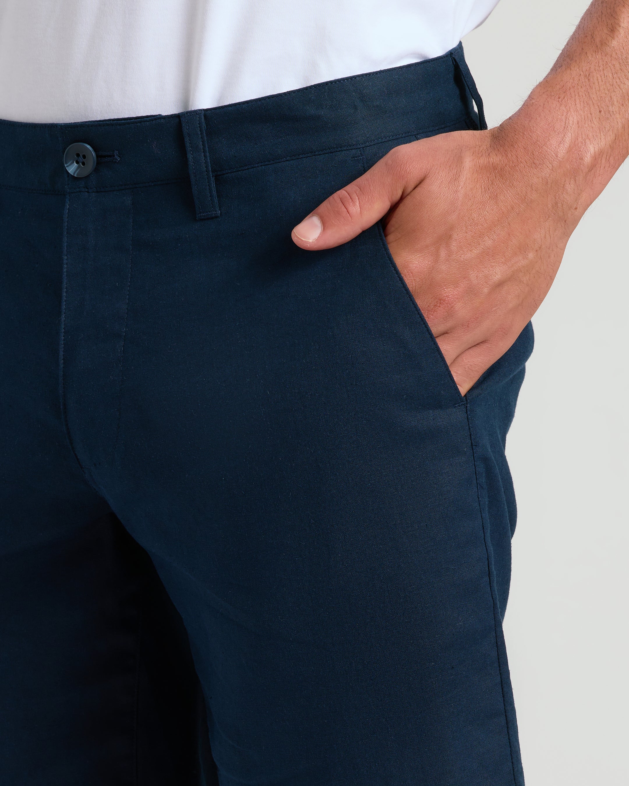 9" Navy Linen Shorts - Image 4