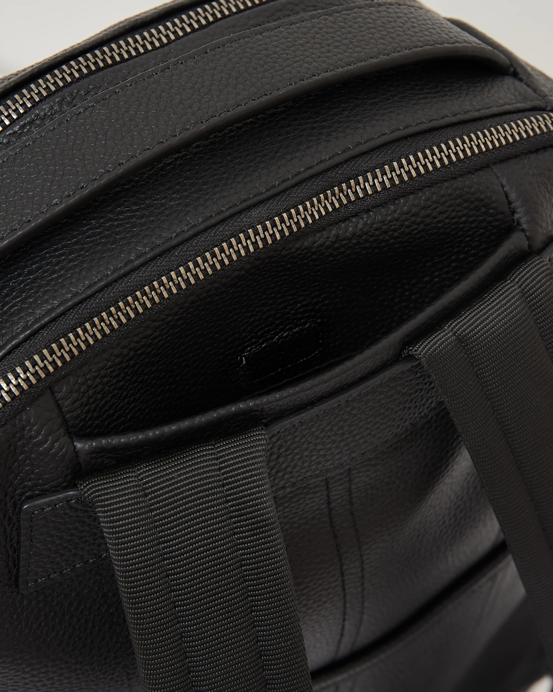 Premium Leather Backpack - Image 10