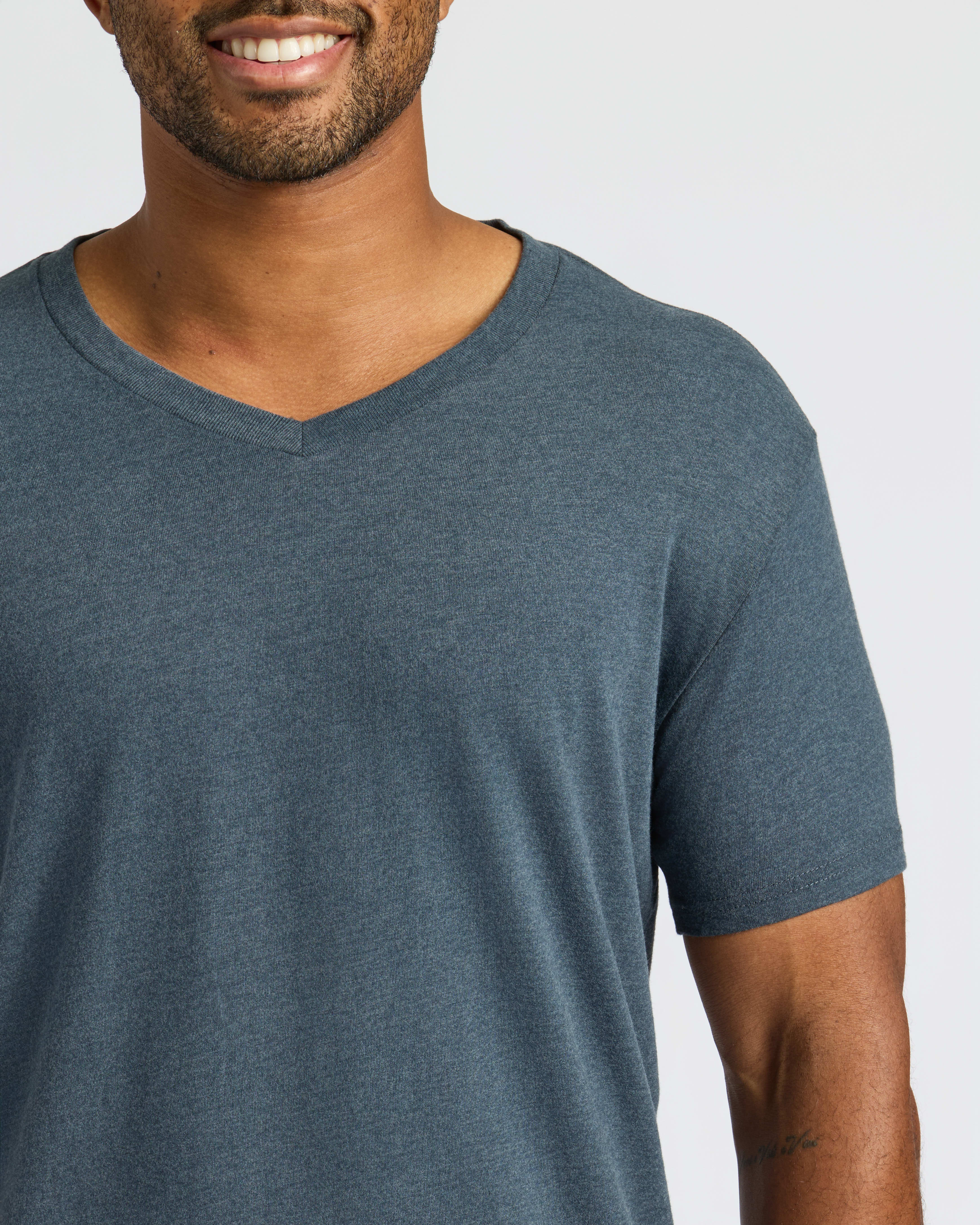 Heather Navy Classic V-Neck - Image 5