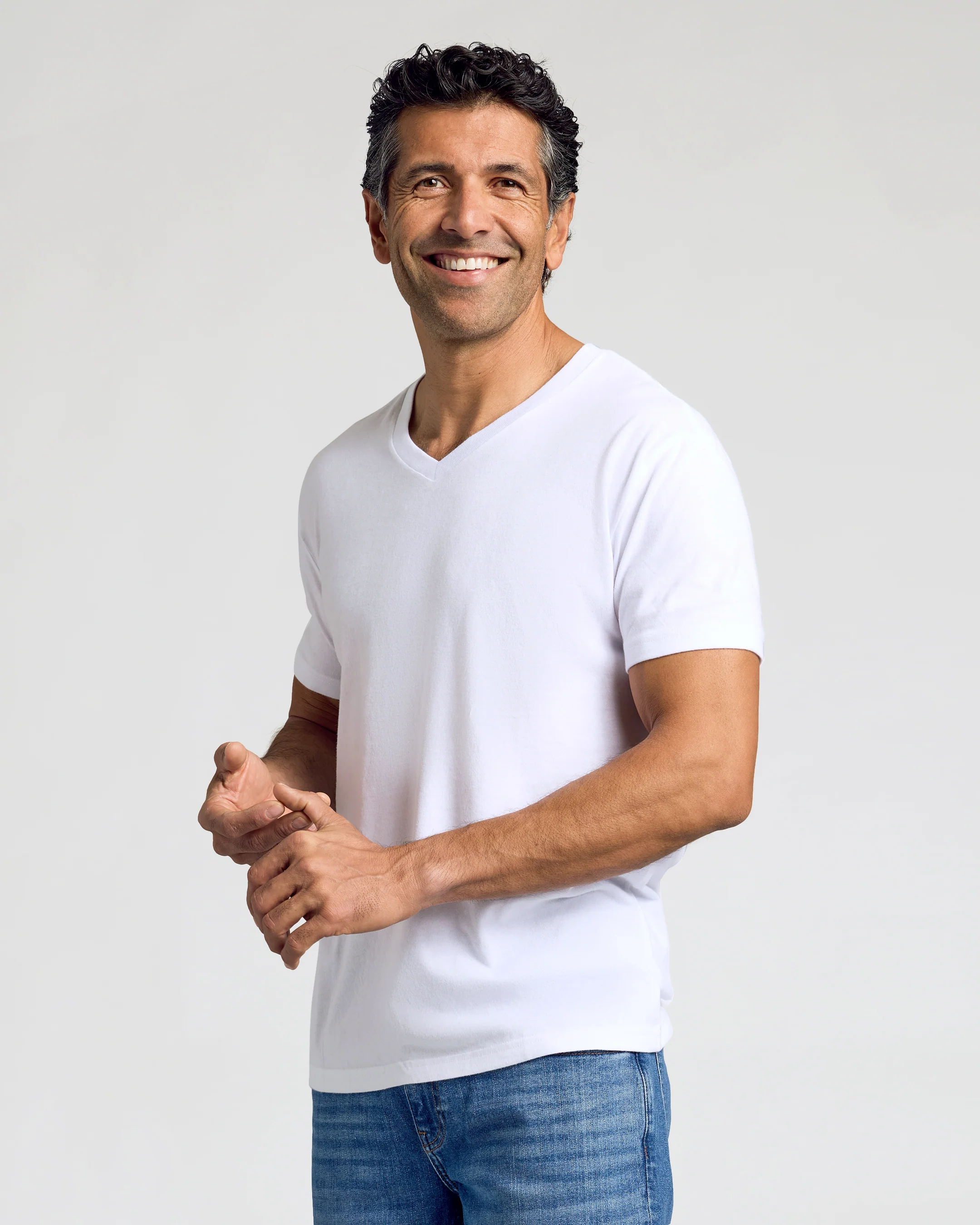 All White Classic V-Neck 10-Pack - Image 4