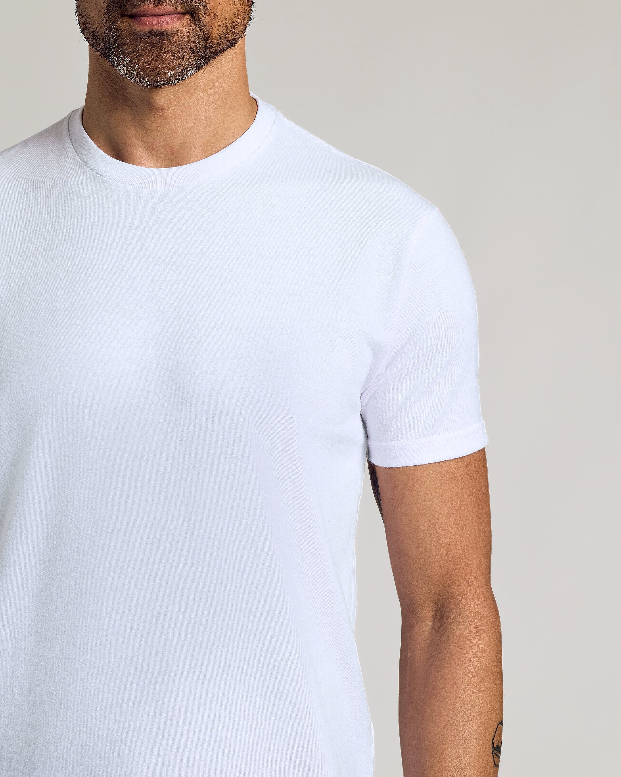 All White Curved Hem Classic Crew Neck 10-Pack - Image 6