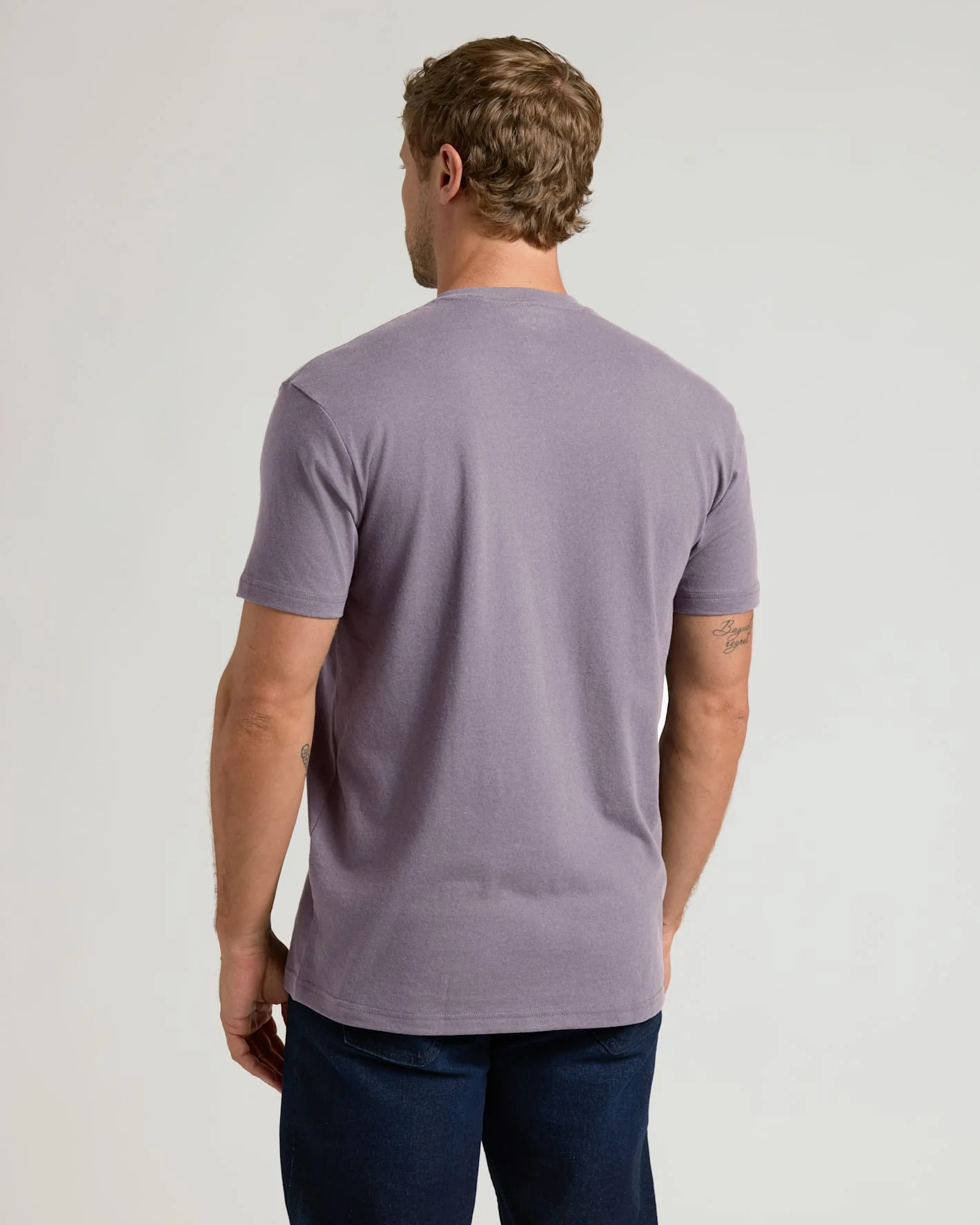 Ashberry Classic Crew Neck - Image 3
