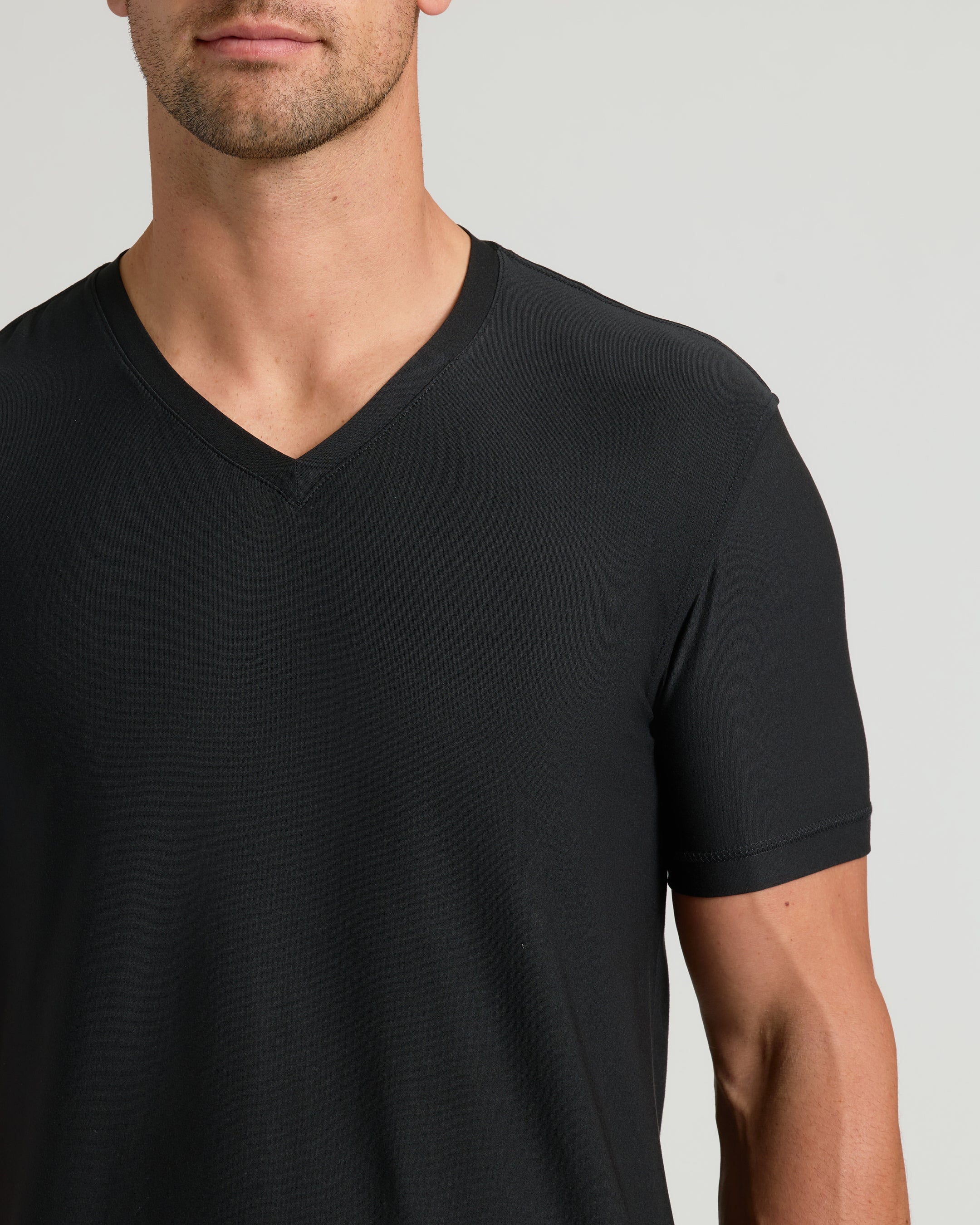 Black Active V-Neck - Image 5