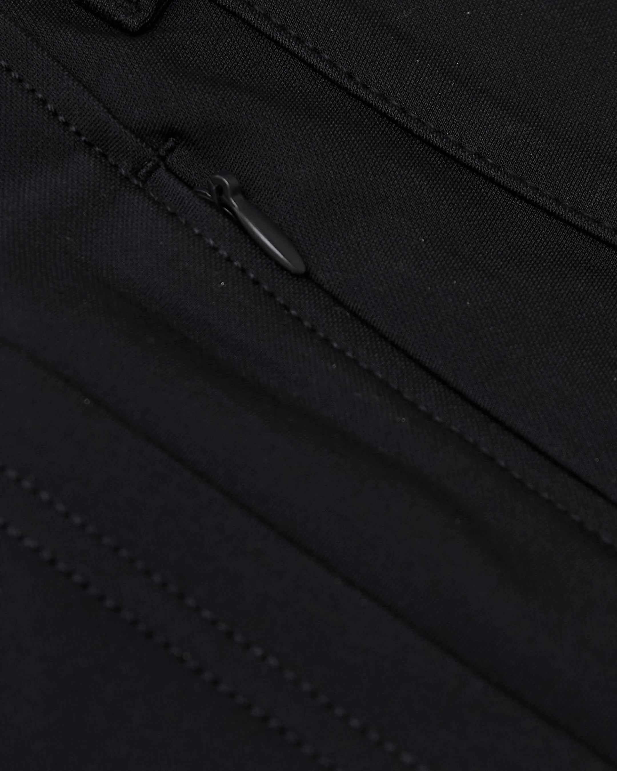 Black Commuter Short - Image 9