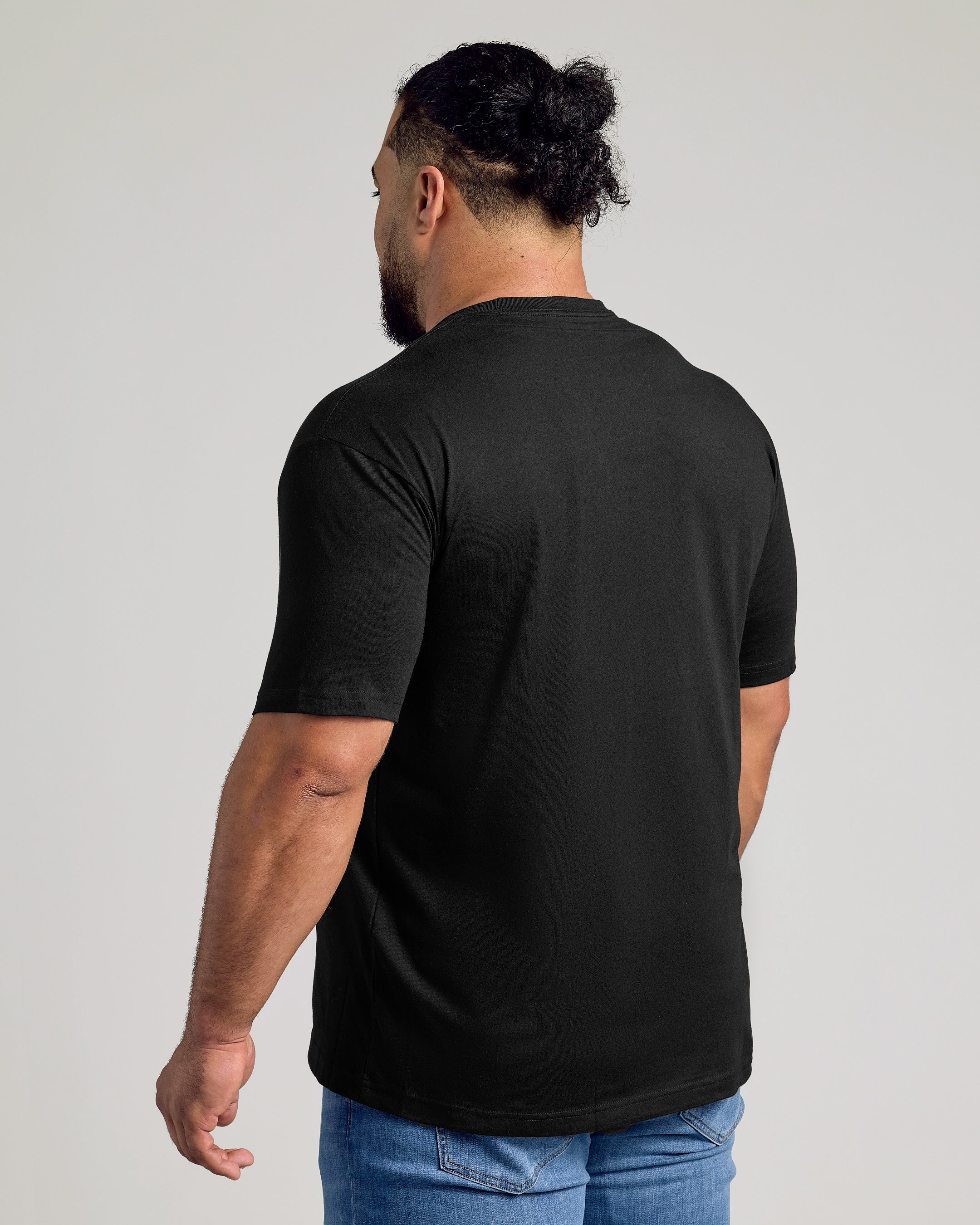 Black Classic Crew Neck - Image 12