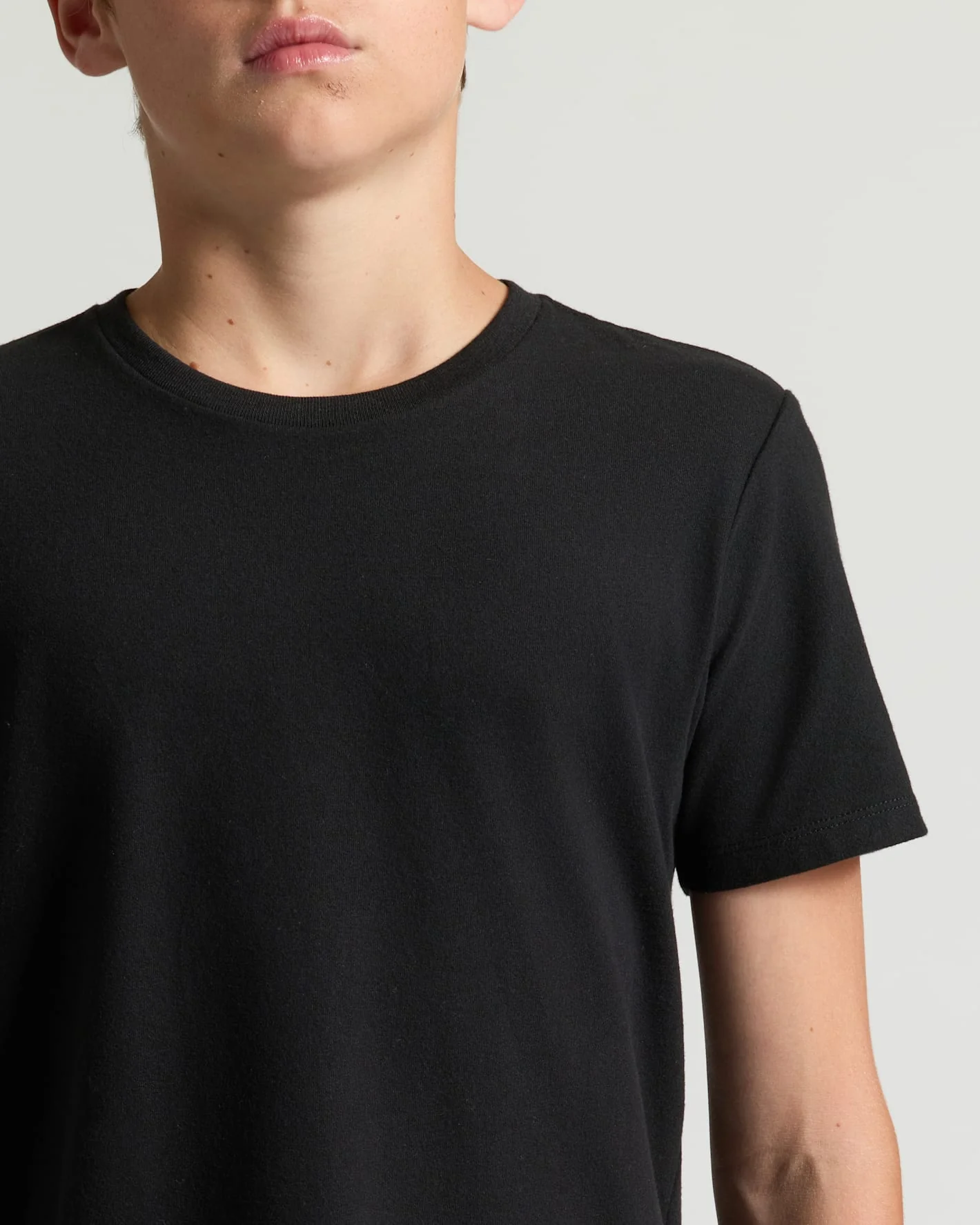 Boys' Classic Curved Hem Crew Neck 3-Pack - Image 7