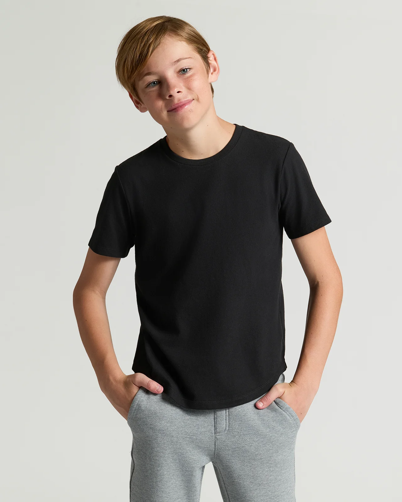 Boys' Classic Curved Hem Crew Neck 3-Pack - Image 6