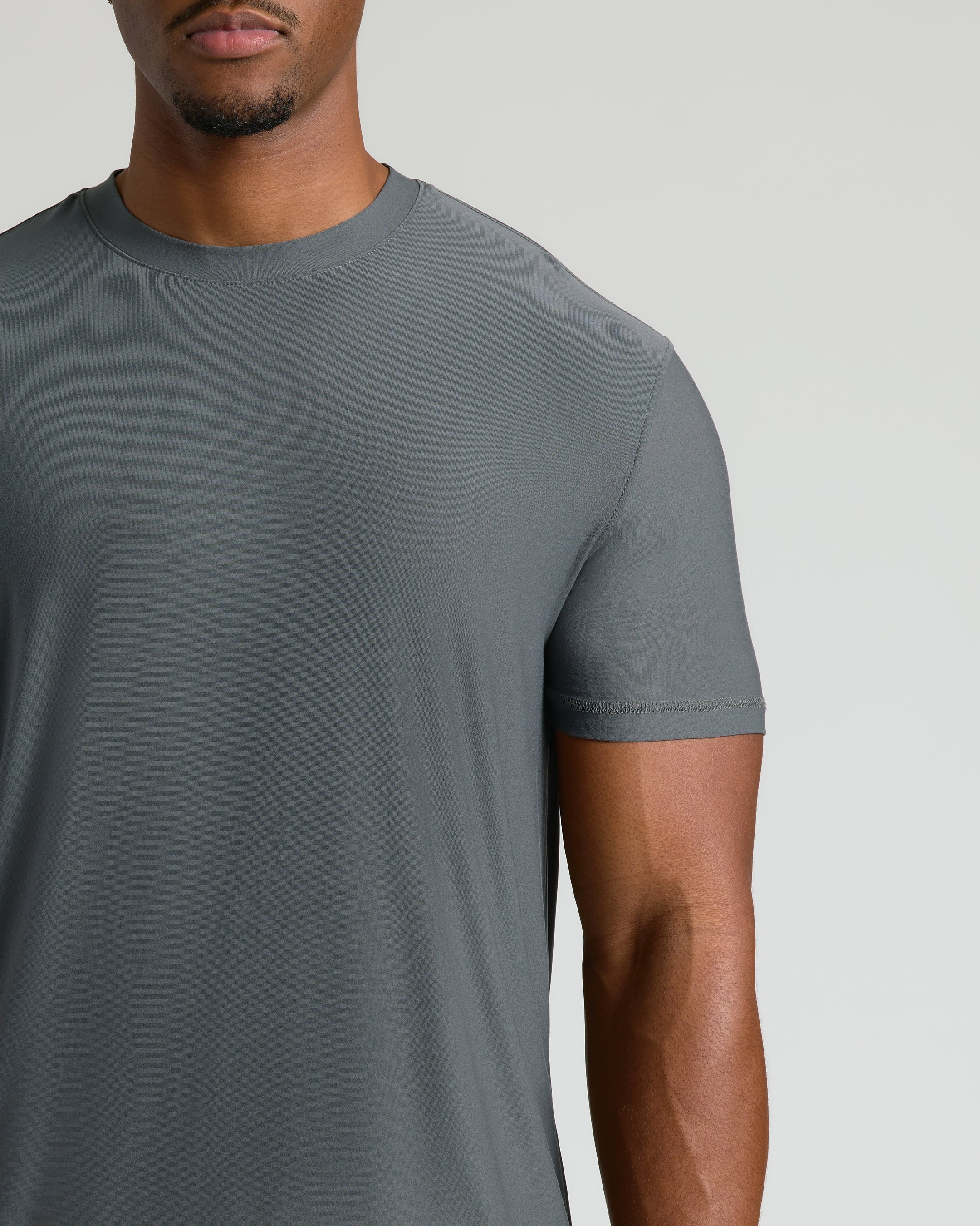 Carbon Tall Active Crew Neck 2.0 - Image 6