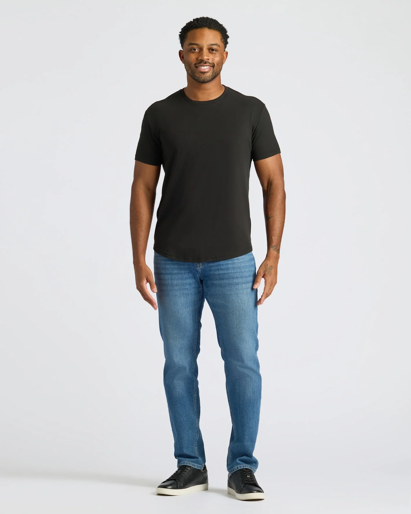 Classic Curved Hem Crew Neck 6-Pack - Image 3