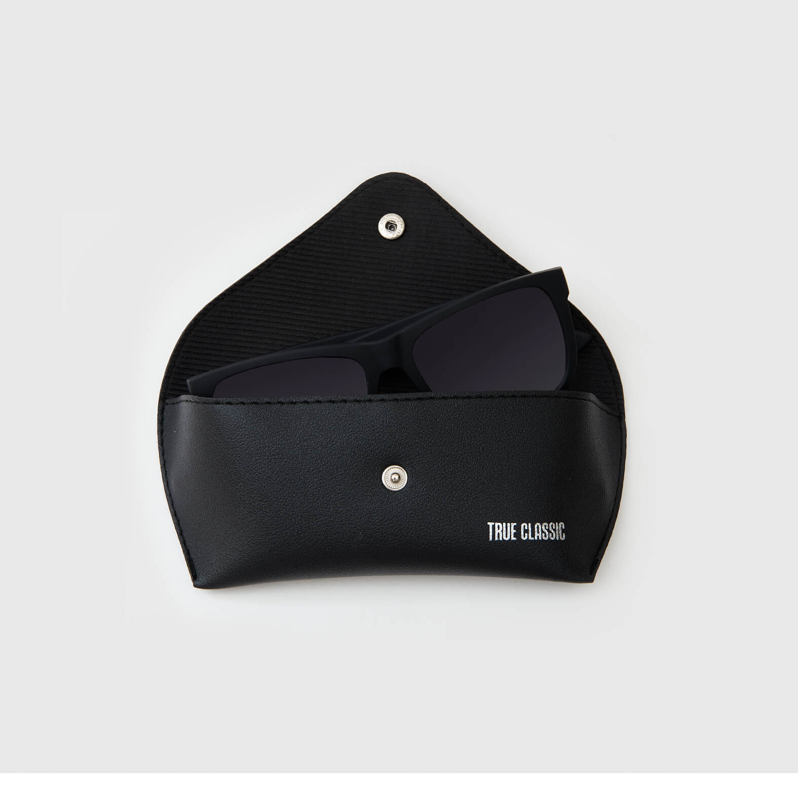 Classic Polarized Sunglasses - Image 6