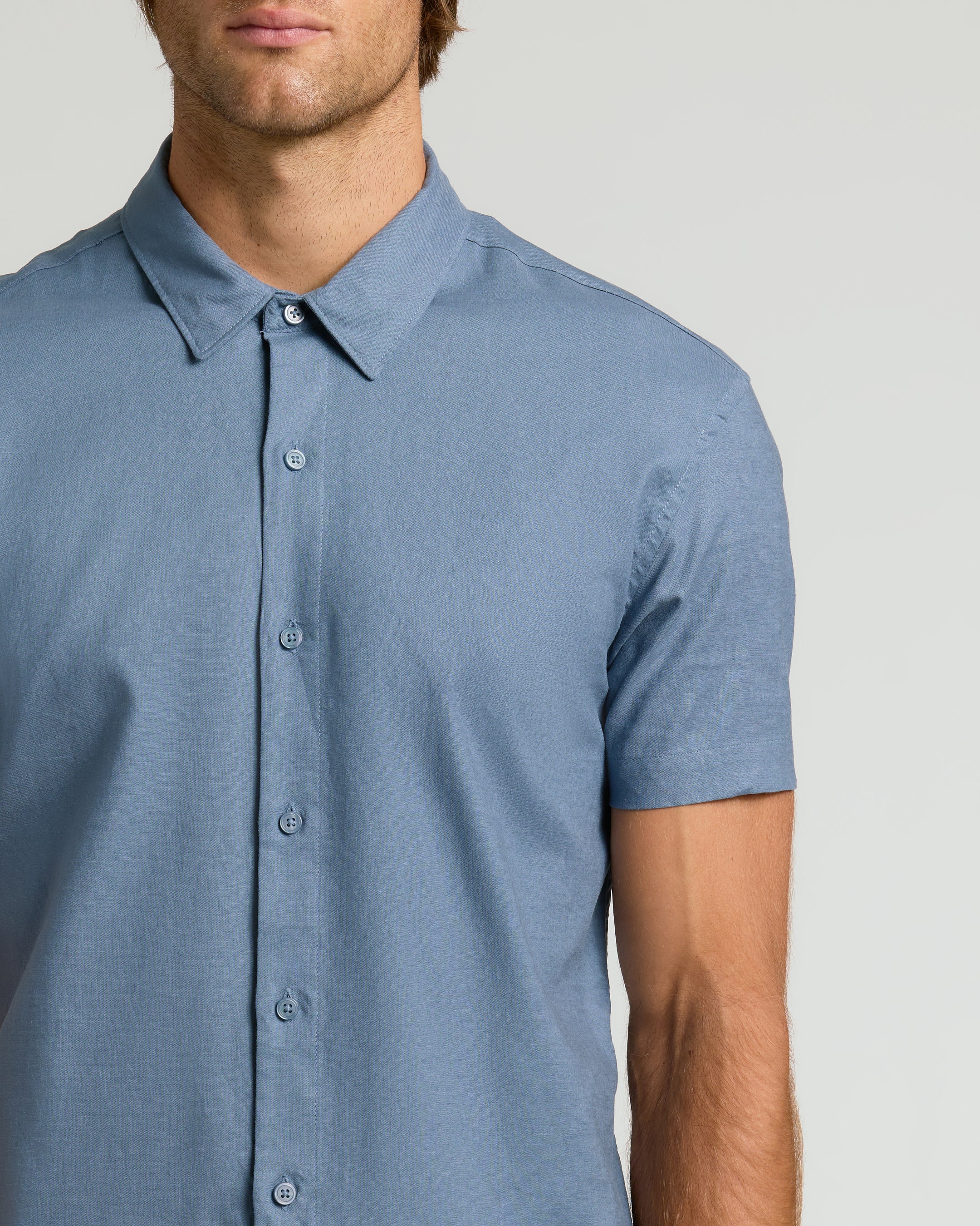 Fiord Short Sleeve Linen Shirt - Image 5
