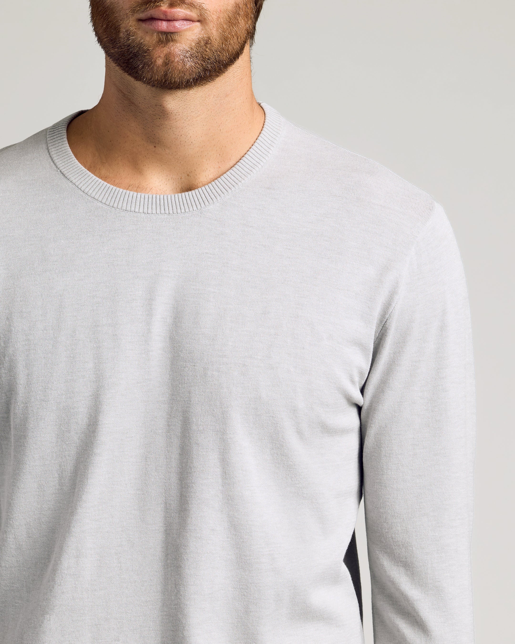 Truffle & Heather Gray Crew Neck Sweater 2-Pack - Image 5