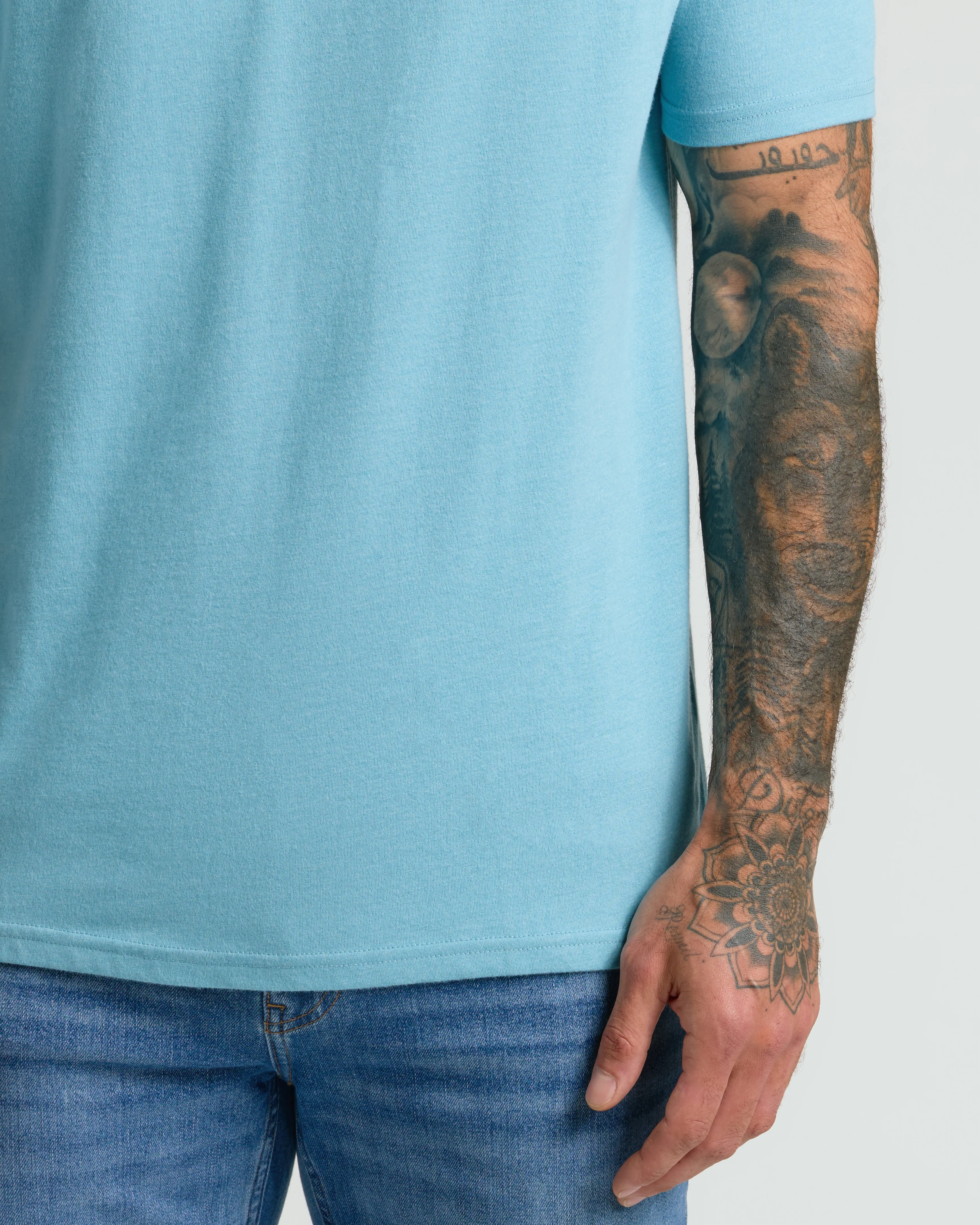 Heather Voyager Classic V-Neck - Image 5