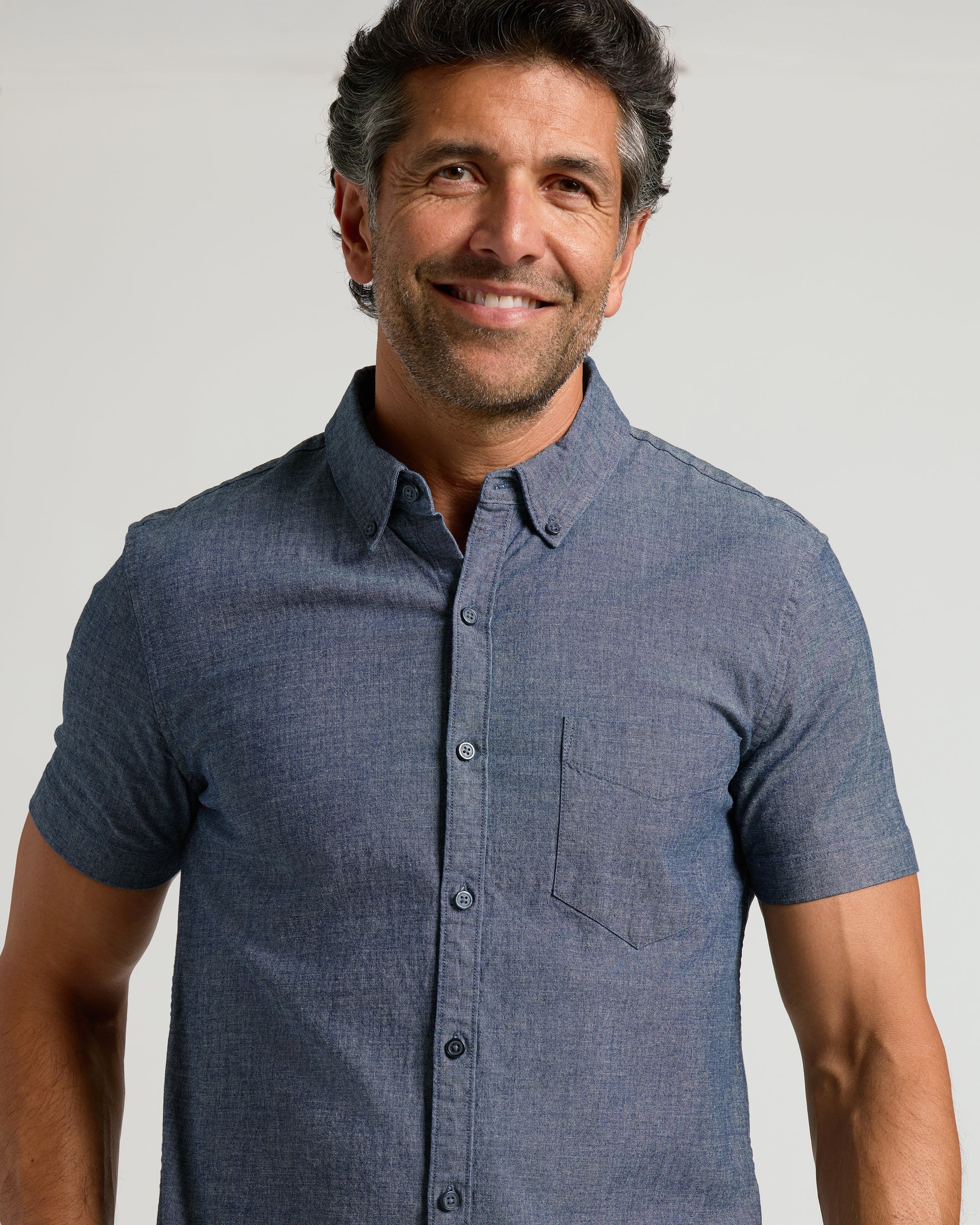 Medium Indigo Wash Short Sleeve Stretch Chambray Shirt - Image 5
