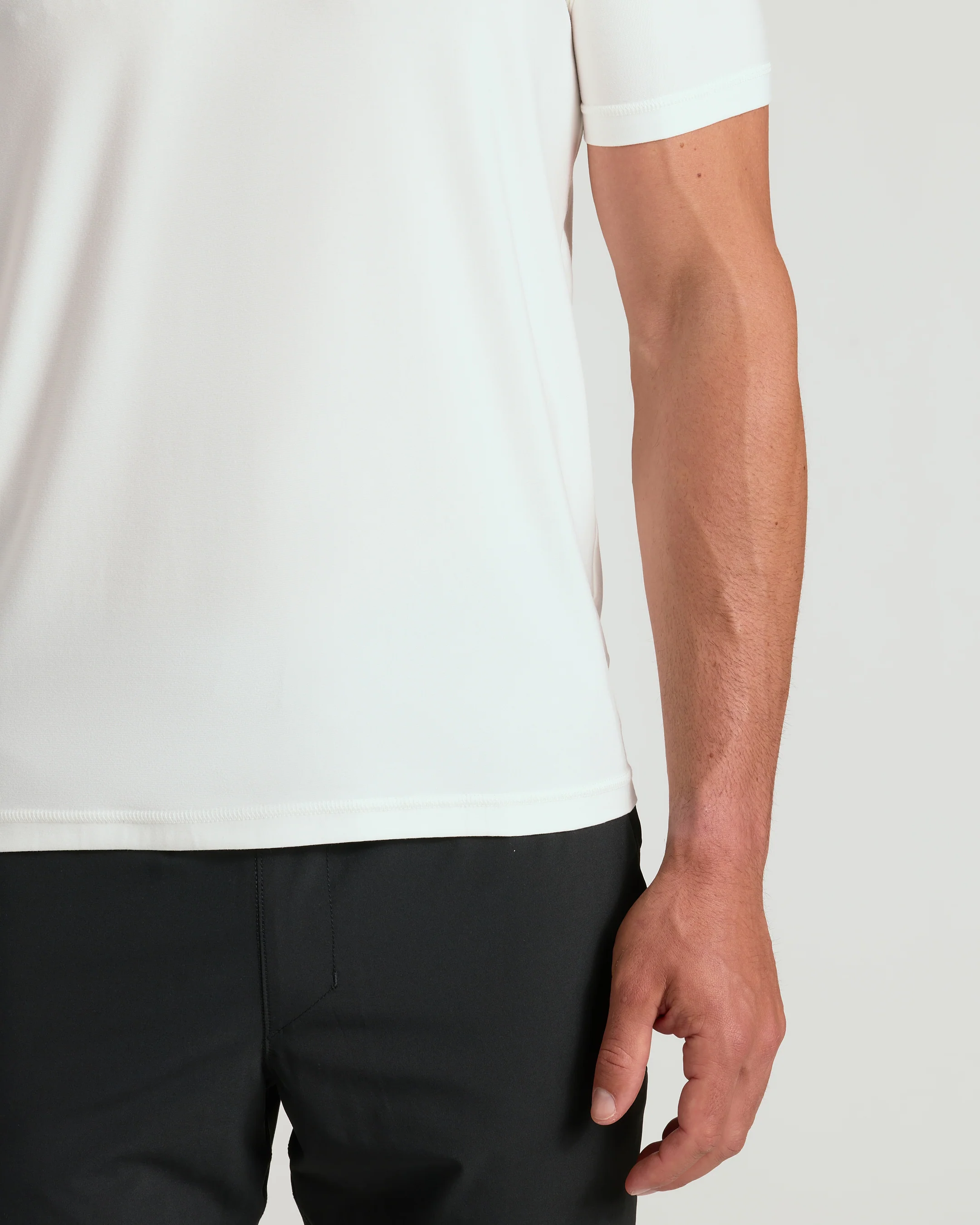 Moon Active V-Neck - Image 5