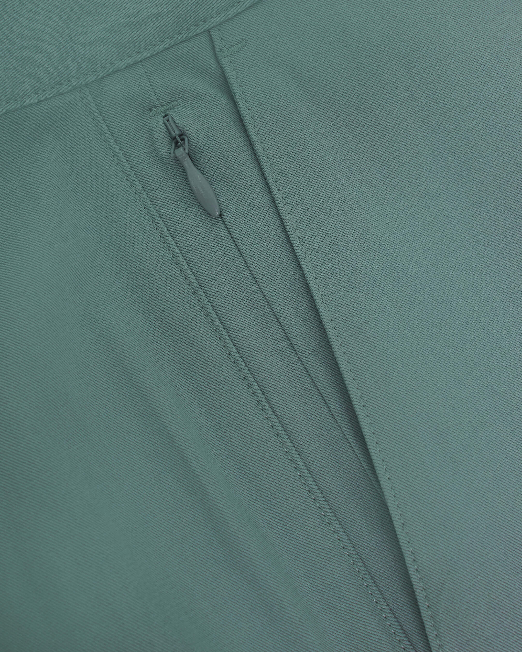 7" Moss Classic Twill Shorts - Image 8