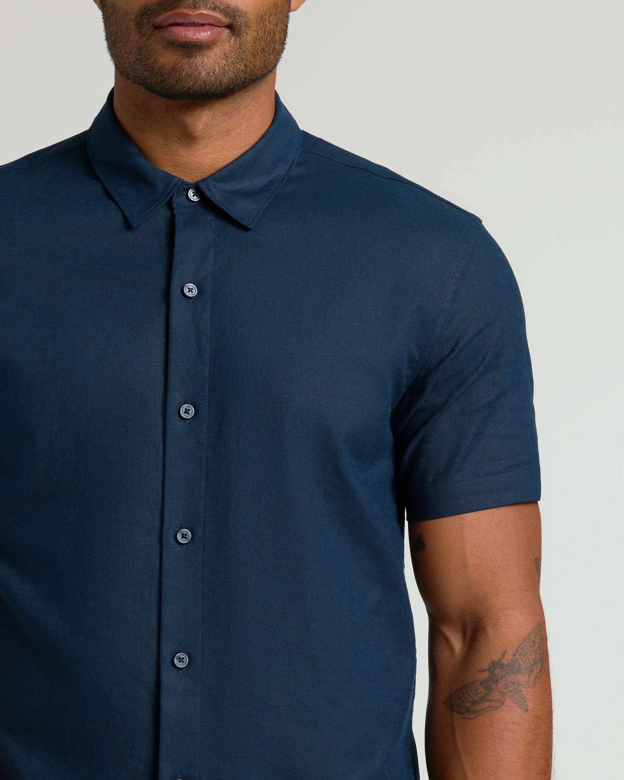 Navy Short Sleeve Linen Shirt - Image 4