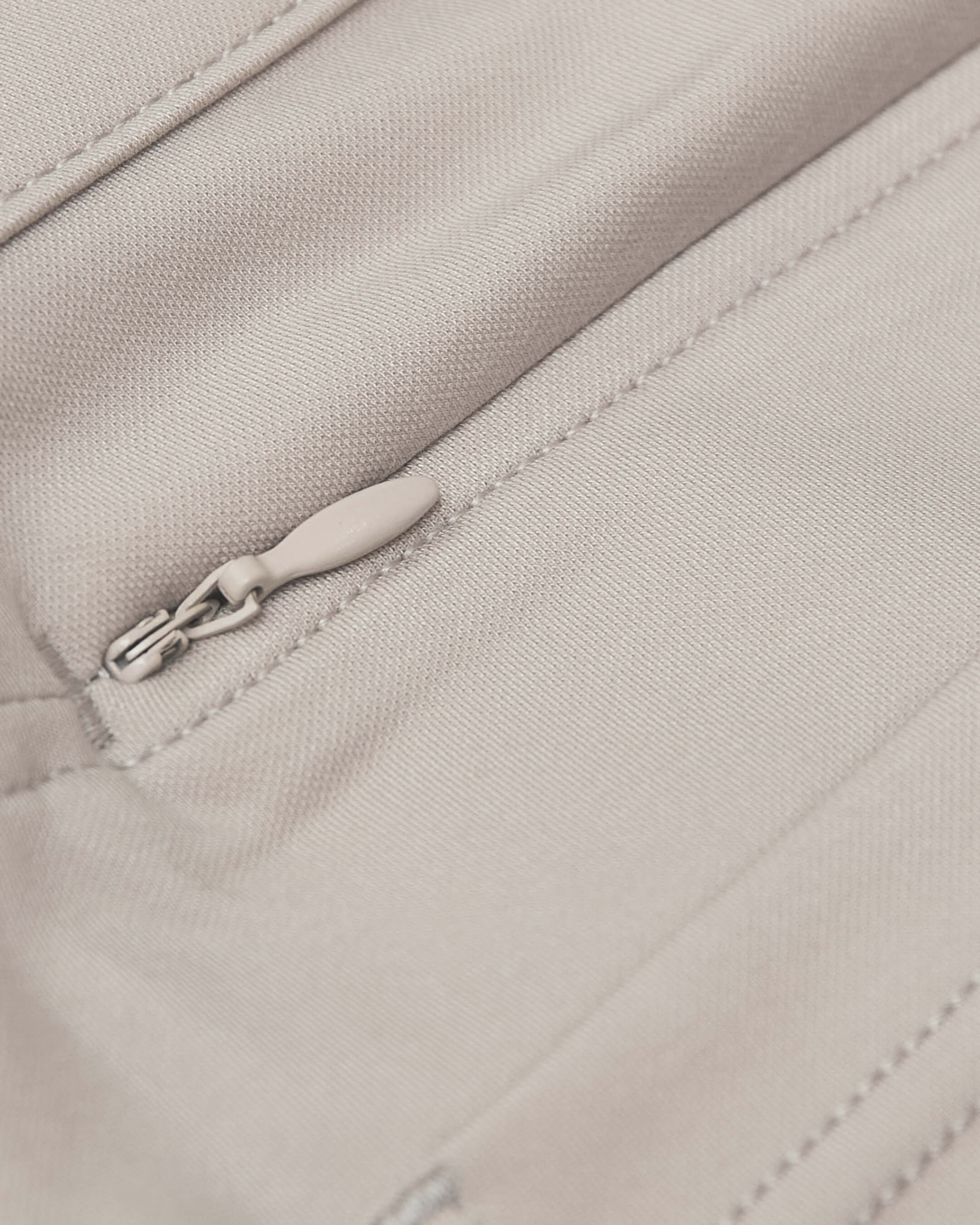 Sandstone Commuter Short - Image 9