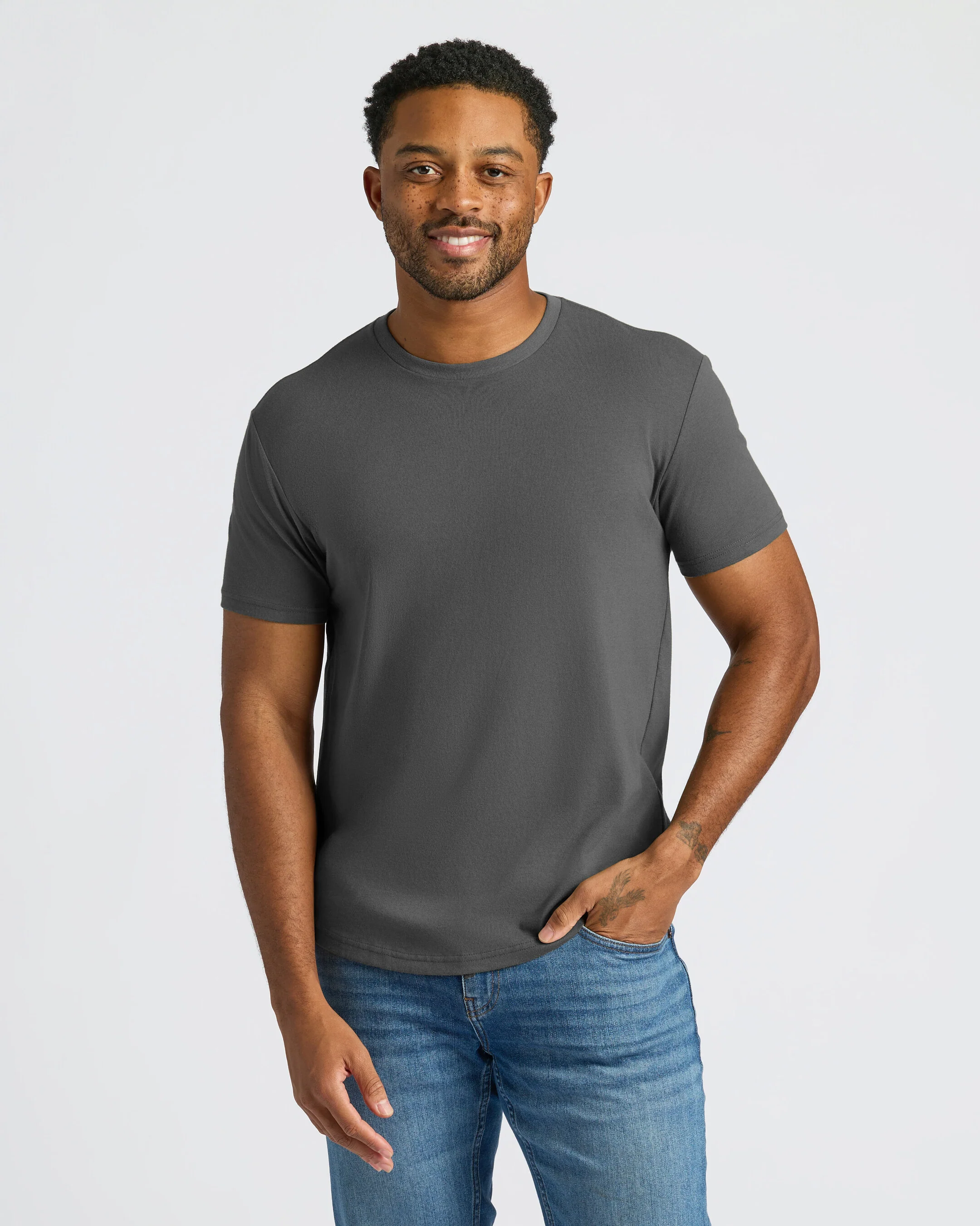 The Essentials Curved Hem Classic Crew Neck 3-Pack - Image 4