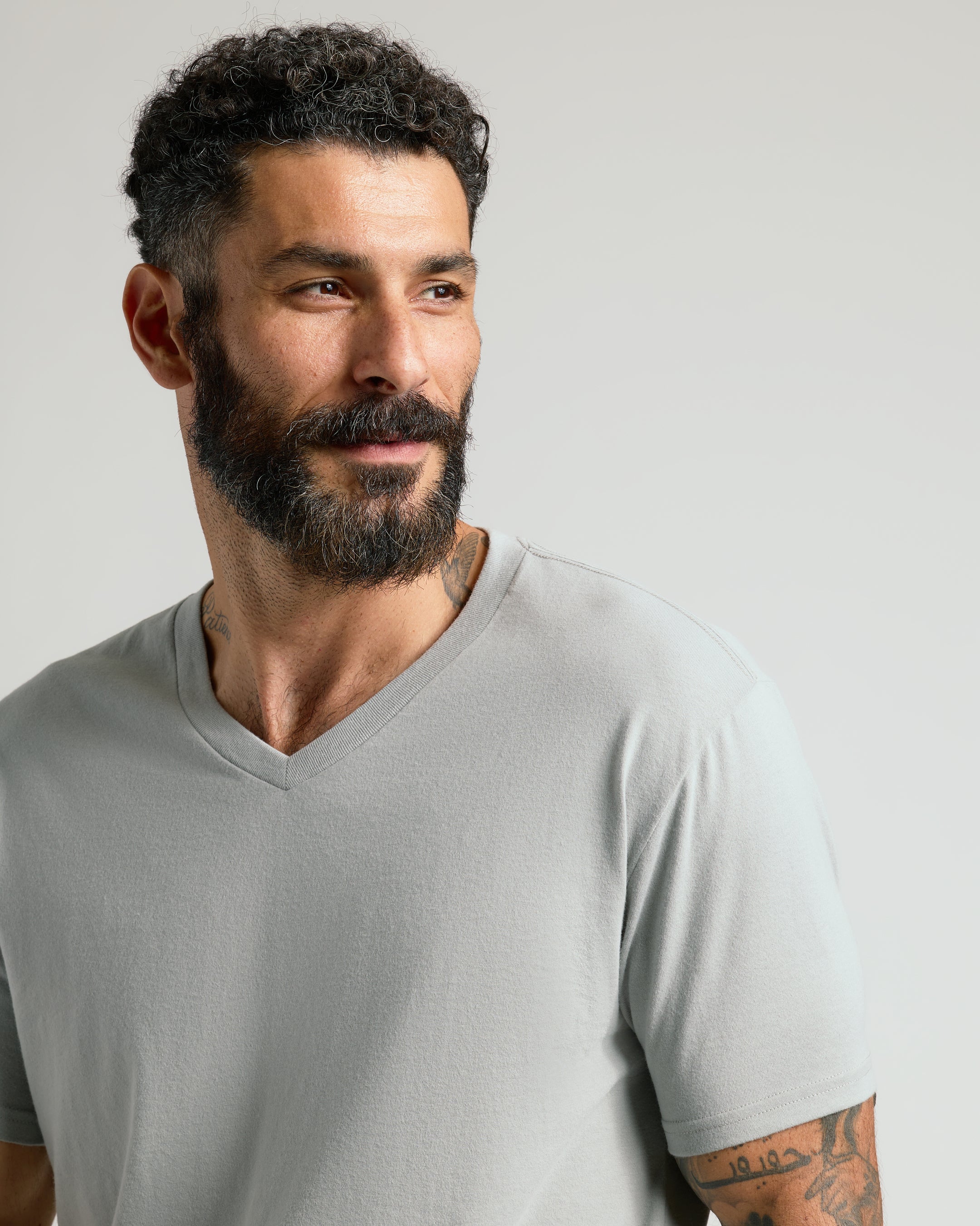 Steel Classic V-Neck - Image 5