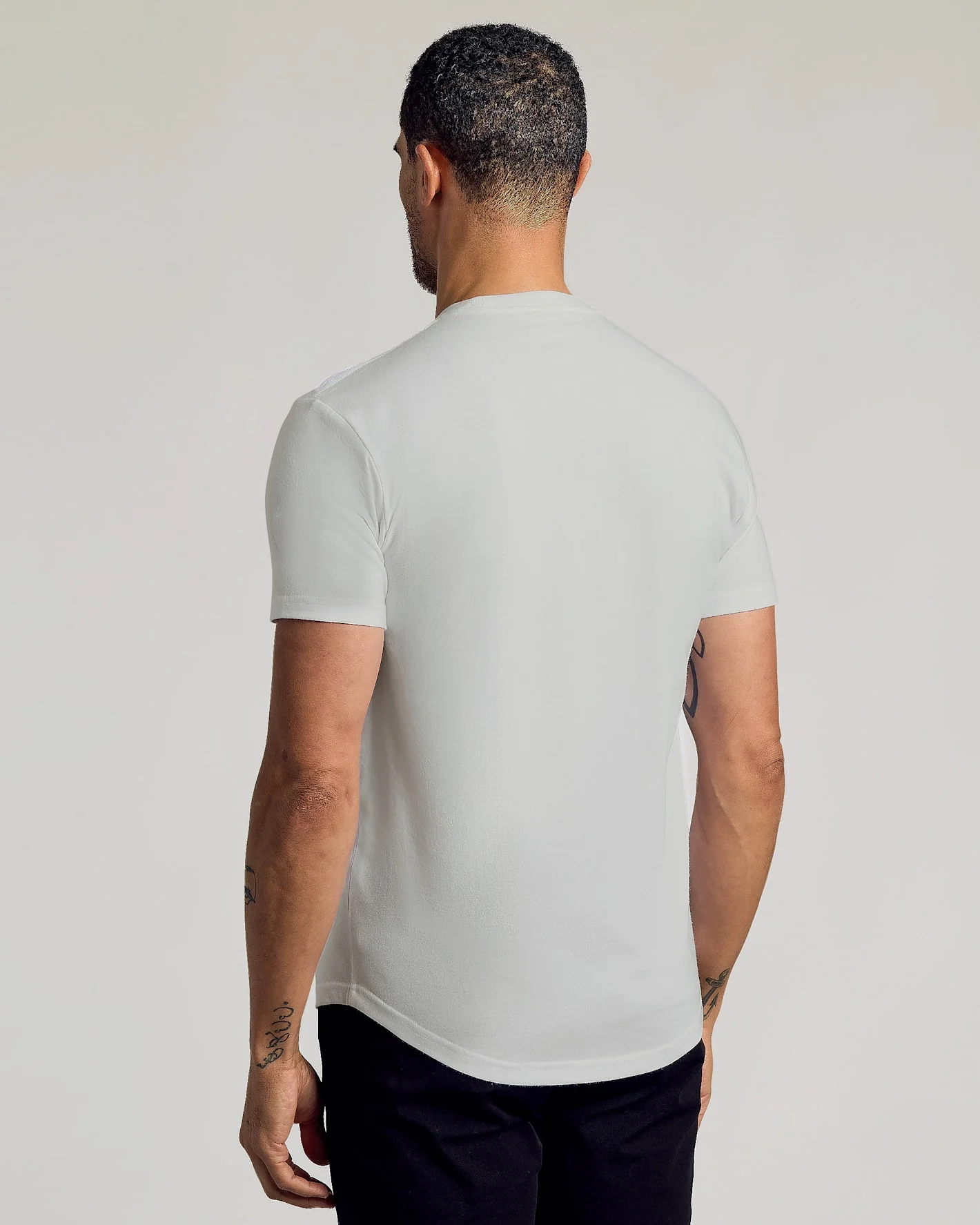 Vapor Curved Hem Classic Crew Neck - Image 3