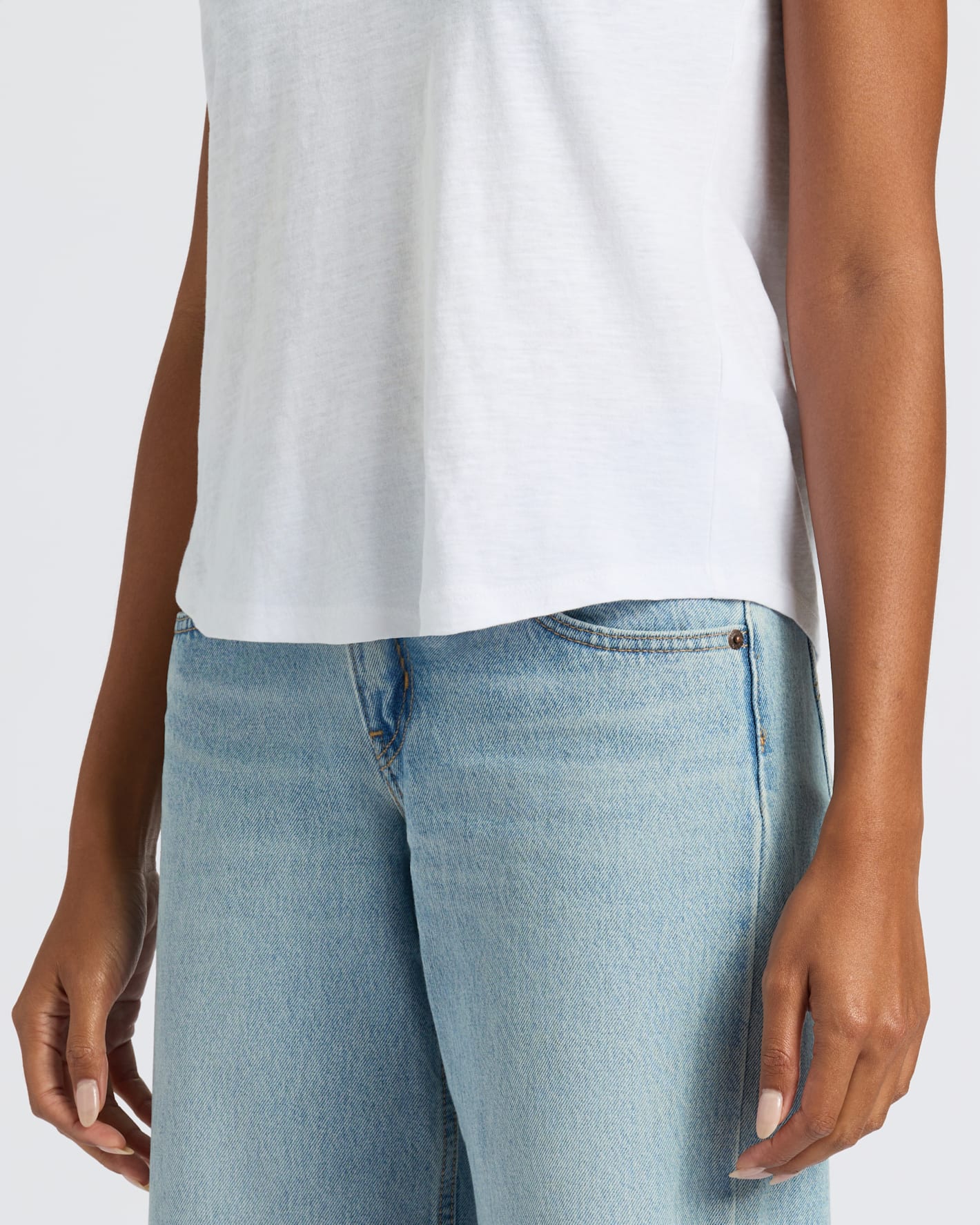 Womens Black & White Relaxed Slub V-Neck Tee 2-Pack - Image 7